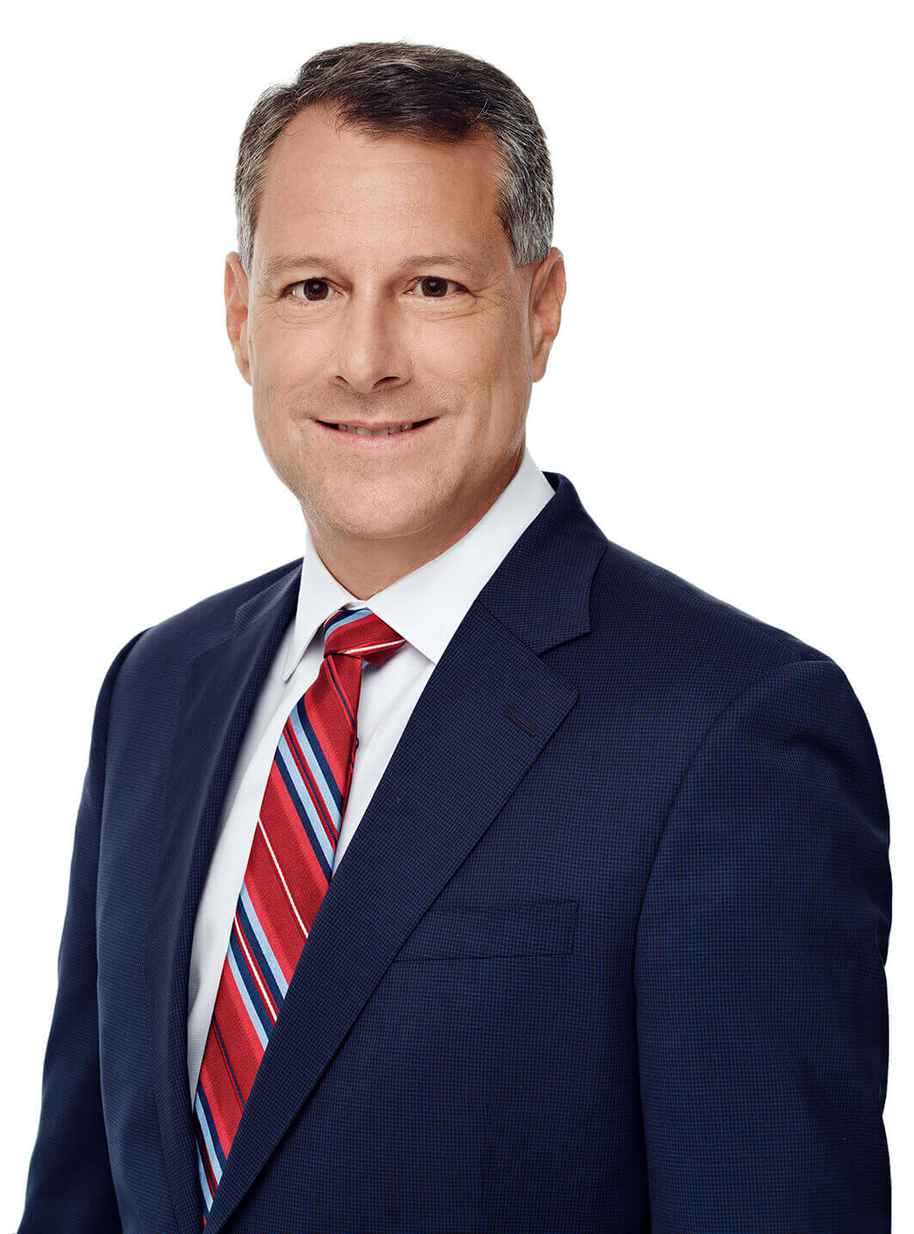 Chuck J. Ward, Premier vice-président, chef de l’exploitation (COO) de Gildan